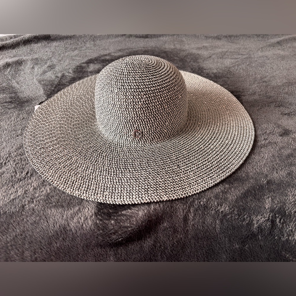Calvin Klein Wide Brim Straw Sun Hat in Natural Beige + Black